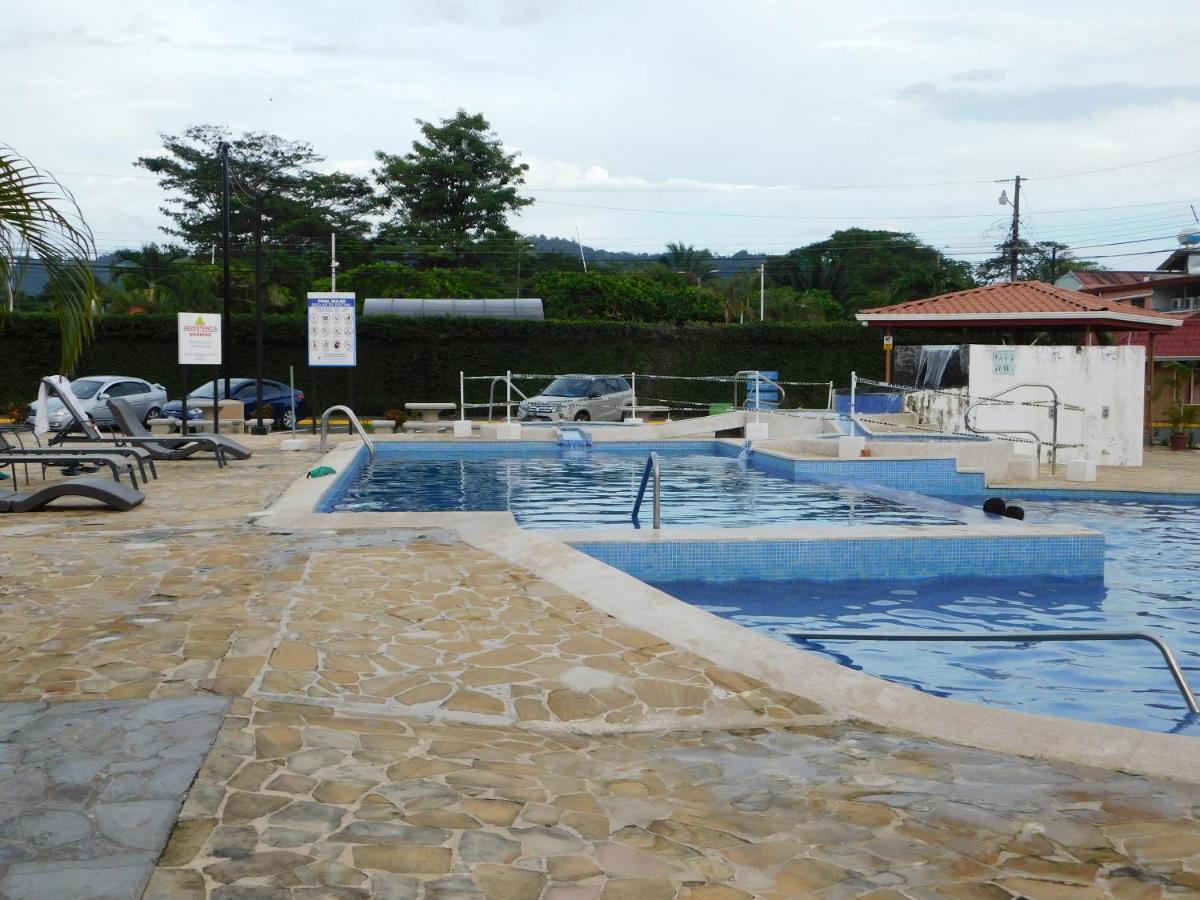 Condo Villa B27 Sleeps Five People - B28 Sleeps Six People - Price Includes Housekeeping Fees Not Taxes - Very Close To The Pool And Beach! Jacó Esterno foto