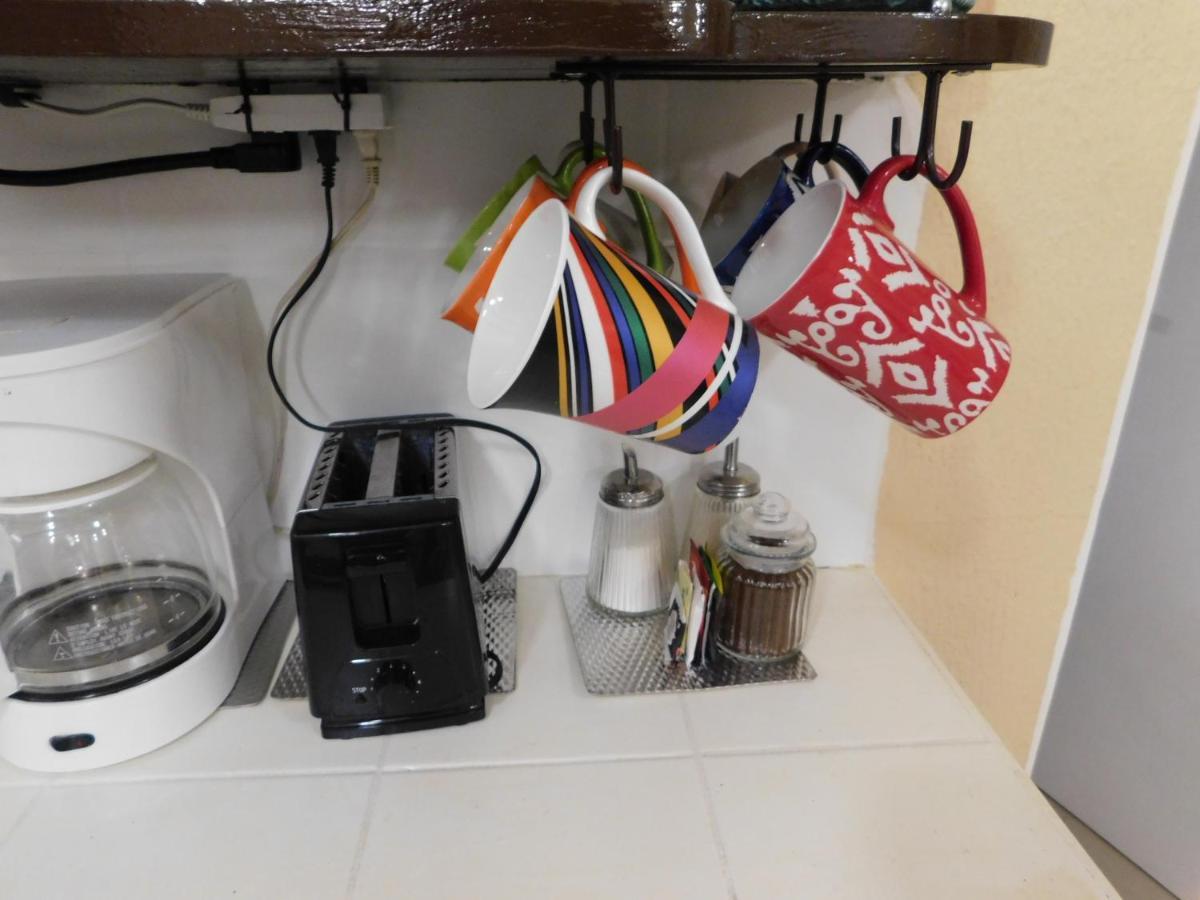 Condo Villa B27 Sleeps Five People - B28 Sleeps Six People - Price Includes Housekeeping Fees Not Taxes - Very Close To The Pool And Beach! Jacó Esterno foto