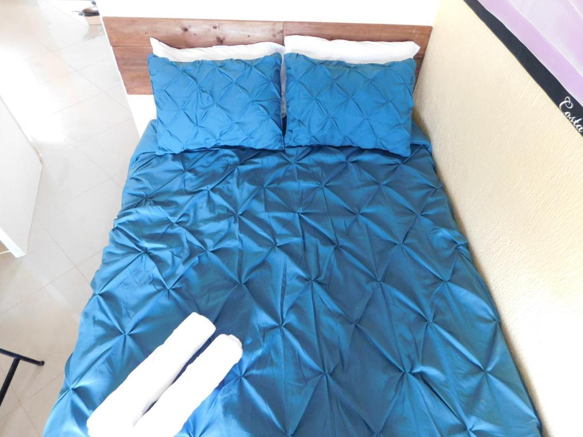 Condo Villa B27 Sleeps Five People - B28 Sleeps Six People - Price Includes Housekeeping Fees Not Taxes - Very Close To The Pool And Beach! Jacó Esterno foto